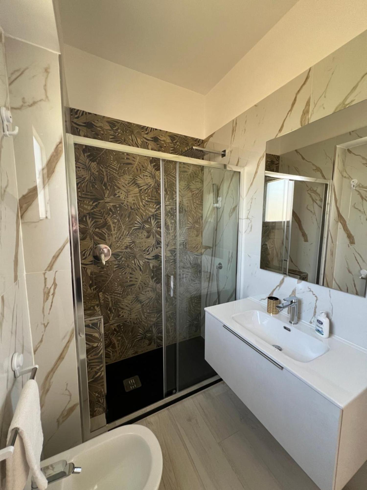 Brass Apartment กาสเตลลัมมาเร ดิ สตาเบีย ภายนอก รูปภาพ