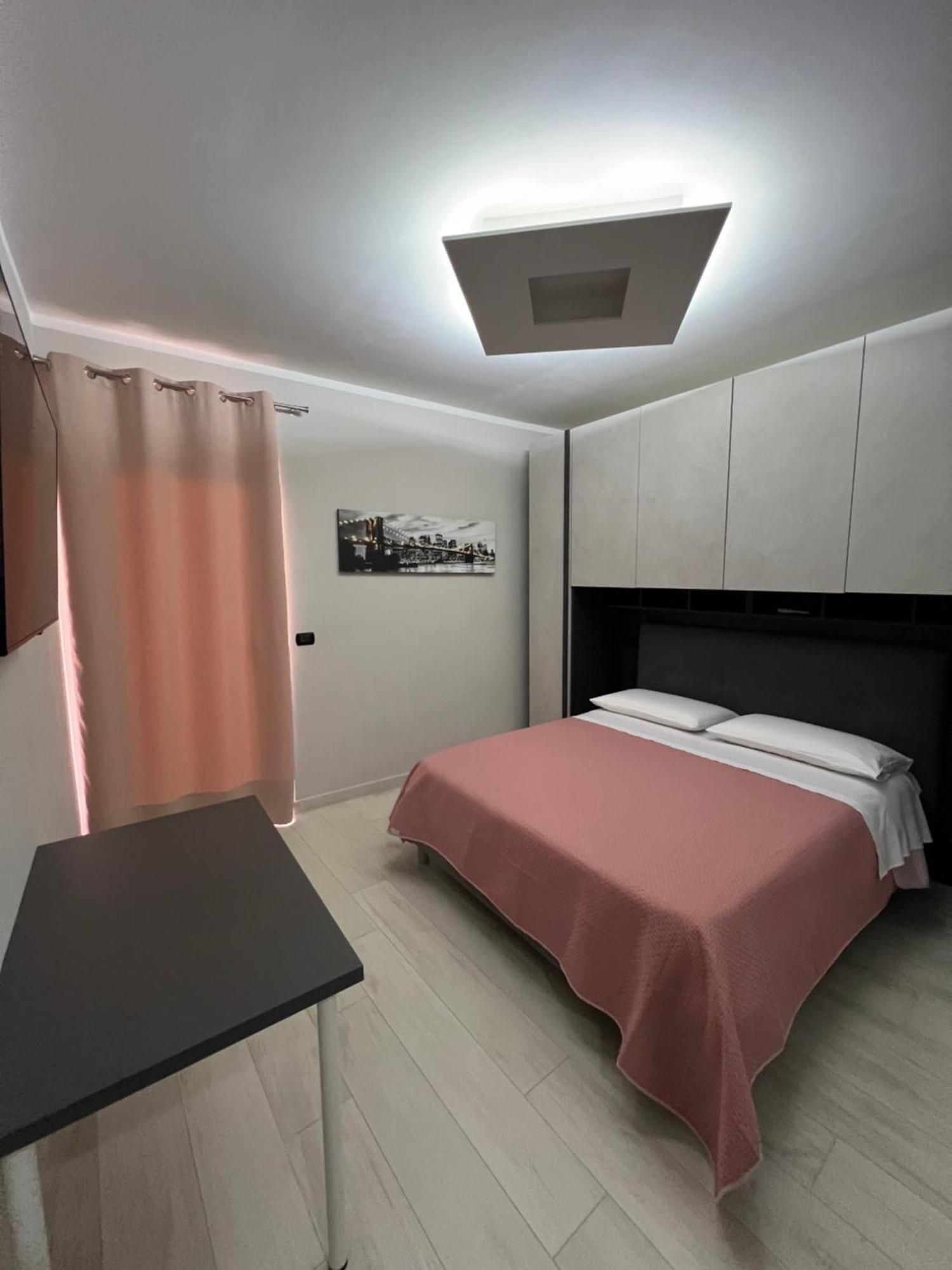 Brass Apartment กาสเตลลัมมาเร ดิ สตาเบีย ภายนอก รูปภาพ